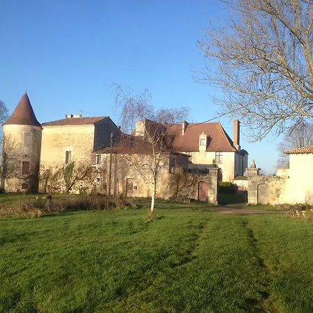 Chateau De Theon 4* Cozes